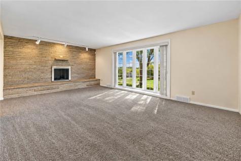 2473 Hampton Avenue Hampton PA 15101