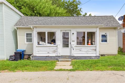 214 W Vine Street Mt Pleasant Boro PA 15666