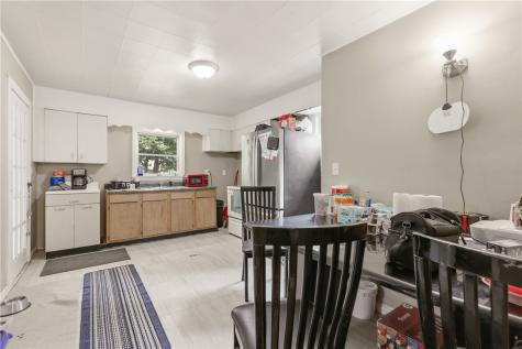214 W Vine Street Mt Pleasant Boro PA 15666