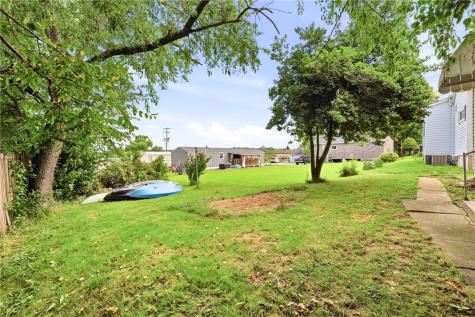 214 W Vine Street Mt Pleasant Boro PA 15666