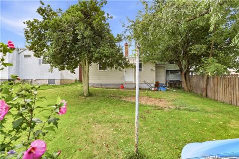 214 W Vine Street Mt Pleasant Boro PA 15666