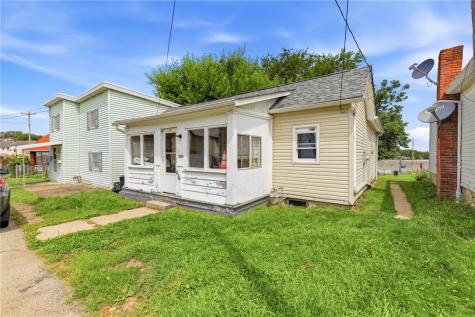 214 W Vine Street Mt Pleasant Boro PA 15666