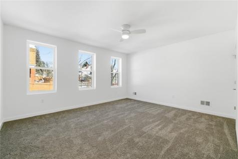 125 Hawkins Avenue Perry Hilltop PA 15214