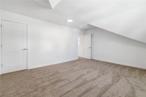 125 Hawkins Avenue Perry Hilltop PA 15214