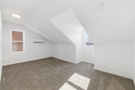125 Hawkins Avenue Perry Hilltop PA 15214