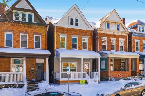 125 Hawkins Avenue Perry Hilltop PA 15214