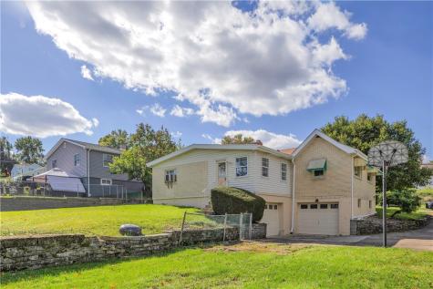 2207 Warren Avenue North Huntingdon PA 15642