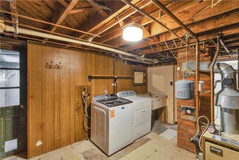 2207 Warren Avenue North Huntingdon PA 15642
