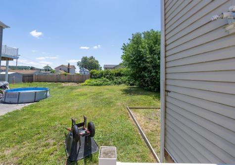527 Reno Street Rochester PA 15074