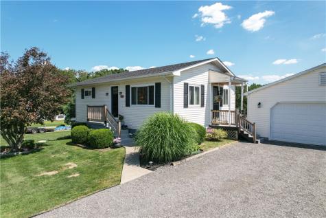 150 Melzina Street Springdale Township PA 15144