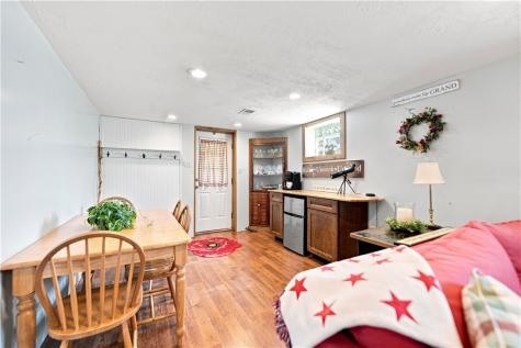 150 Melzina Street Springdale Township PA 15144