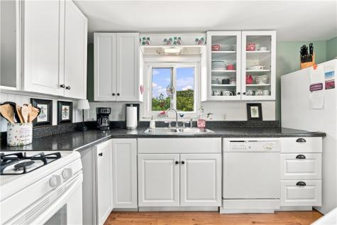 150 Melzina Street Springdale Township PA 15144