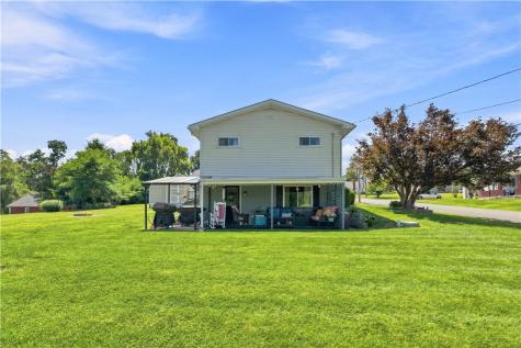 150 Melzina Street Springdale Township PA 15144