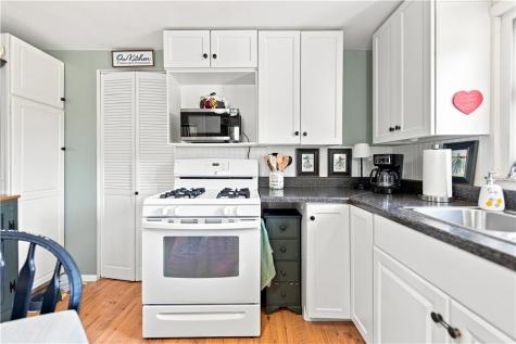 150 Melzina Street Springdale Township PA 15144