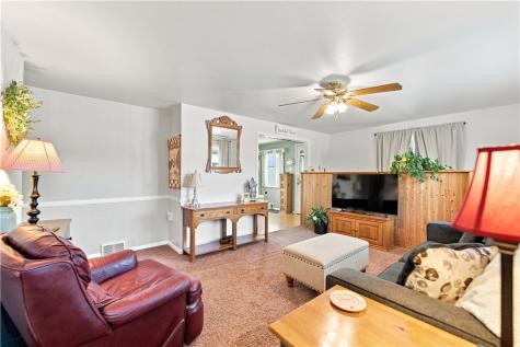 150 Melzina Street Springdale Township PA 15144