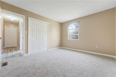 7326 Green Meadow Drive Imperial PA 15126