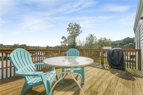 7326 Green Meadow Drive Imperial PA 15126