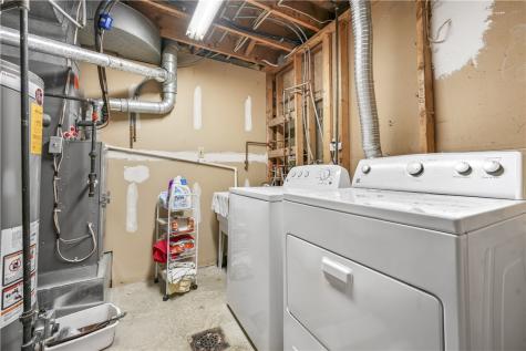 7326 Green Meadow Drive Imperial PA 15126