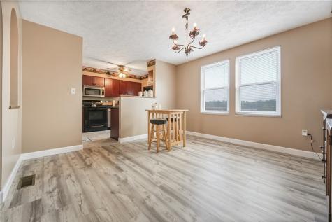 7326 Green Meadow Drive Imperial PA 15126