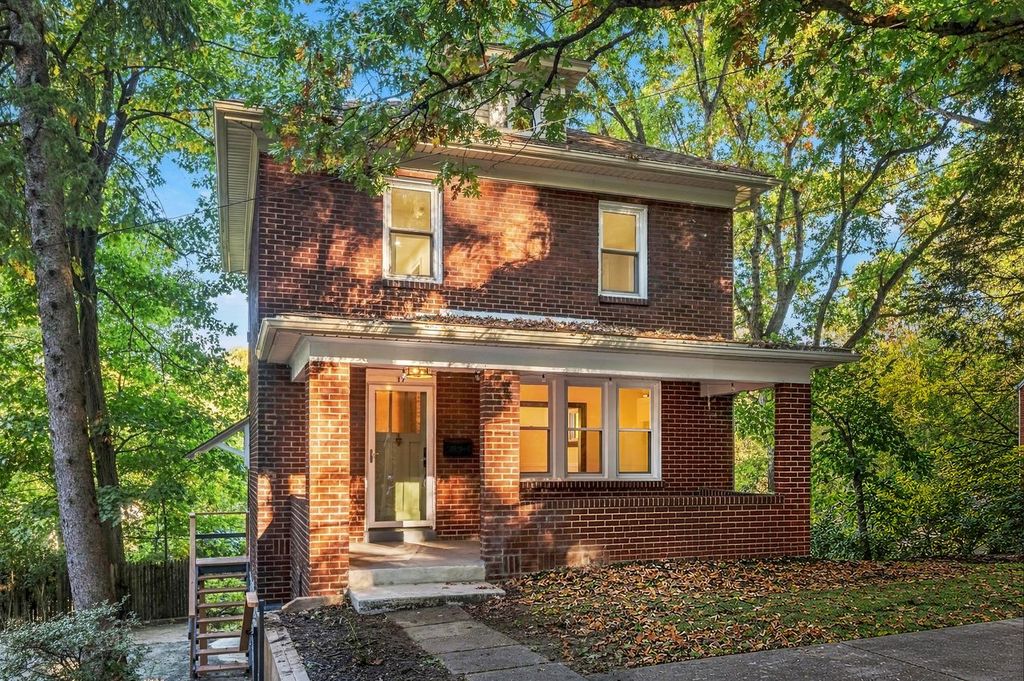 17 Wilkins Forest Hills Boro PA 15221