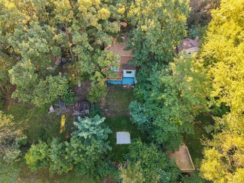 17 Wilkins Forest Hills Boro PA 15221