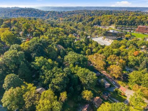 17 Wilkins Forest Hills Boro PA 15221