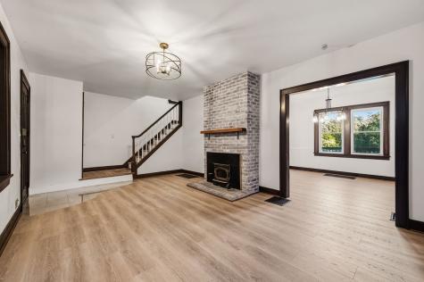 17 Wilkins Forest Hills Boro PA 15221