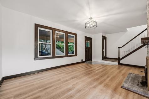 17 Wilkins Forest Hills Boro PA 15221