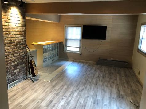 156 Stockton Avenue Uniontown PA 15401