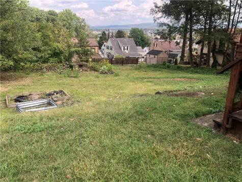 156 Stockton Avenue Uniontown PA 15401