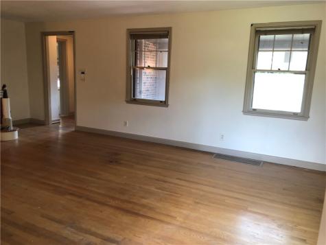 156 Stockton Avenue Uniontown PA 15401