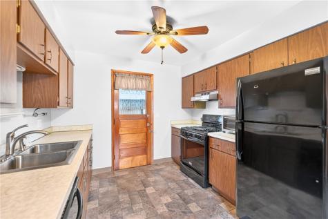 617 10th Avenue New Brighton PA 15066
