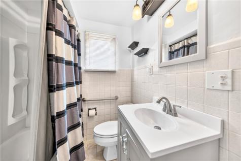 617 10th Avenue New Brighton PA 15066