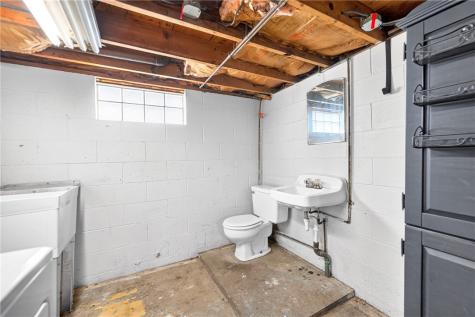 617 10th Avenue New Brighton PA 15066