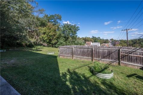 1599 Fallowfield Avenue Beechview PA 15216