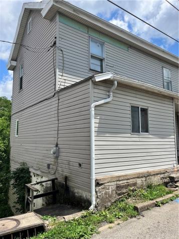 622 Trump Avenue Connellsville PA 15425