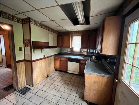 622 Trump Avenue Connellsville PA 15425