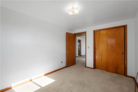 275 Hallam Road Amwell PA 15301