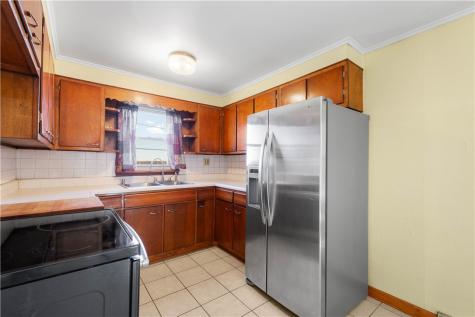 275 Hallam Road Amwell PA 15301