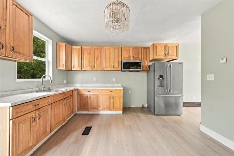 10 Euclid Port Marion PA 15474