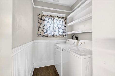 609 Pine Street Ambridge PA 15003