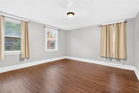 609 Pine Street Ambridge PA 15003