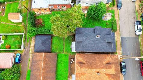 609 Pine Street Ambridge PA 15003