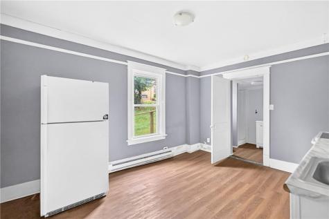 609 Pine Street Ambridge PA 15003