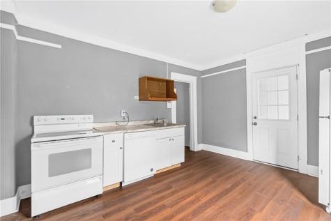 609 Pine Street Ambridge PA 15003