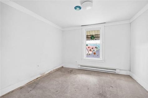 609 Pine Street Ambridge PA 15003