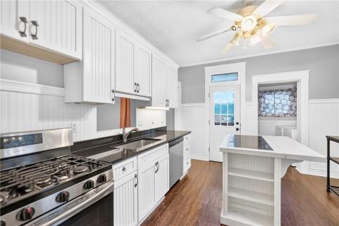 609 Pine Street Ambridge PA 15003
