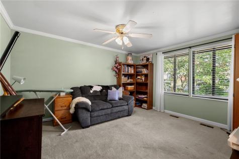 467 Hunting Creek Road North Strabane PA 15317