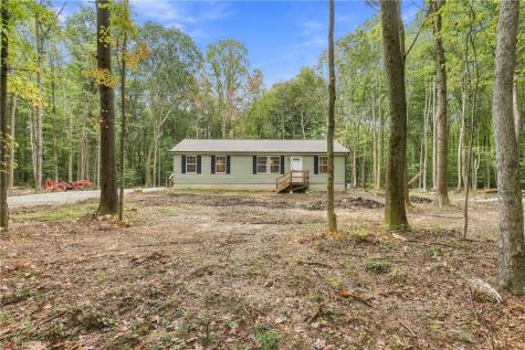 3015 Oak Ridge Lane Saltlick Township PA 15622