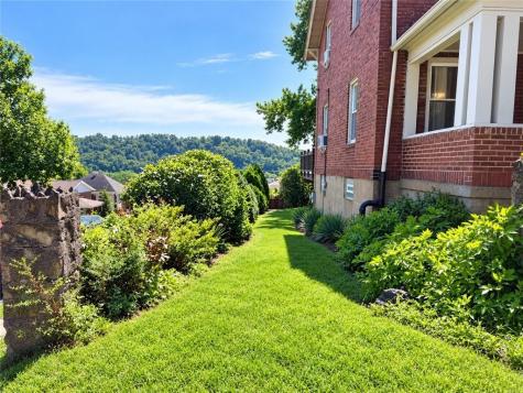 550 Maple Street E Pittsburgh PA 15112